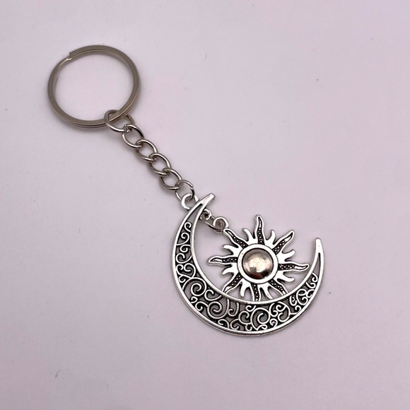 SILVER MOON | Dangly Sun & Moon | Bag Charm | Keychain (Brand New!) 💘 - Picture 5 of 10